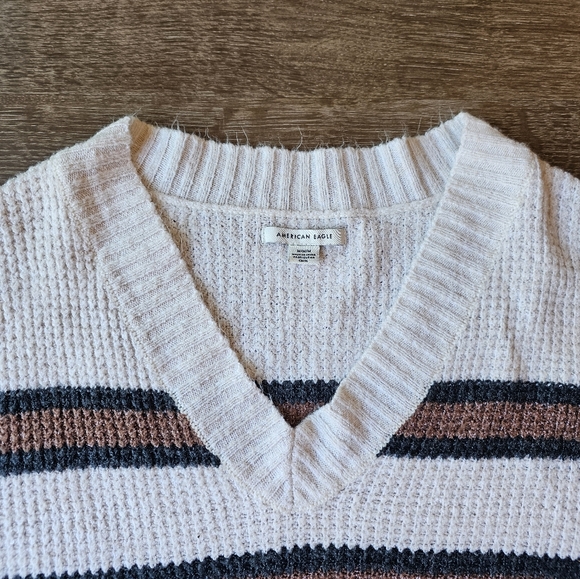 American eagle oversized V neck soft ivory brown and black striped sweater sz M - Picture 6 of 11
